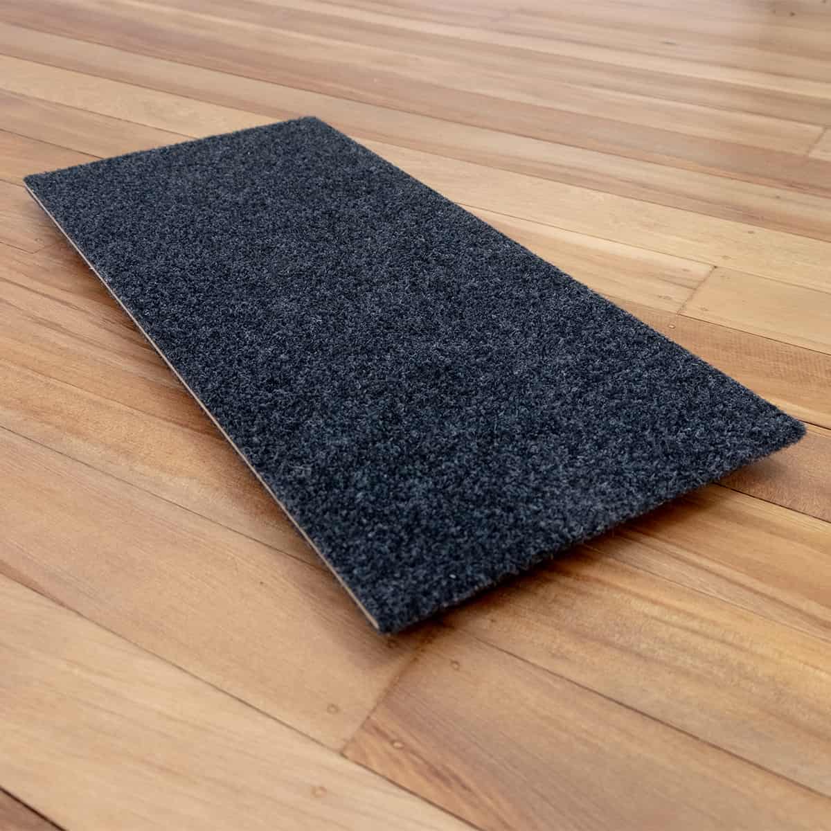 Carpet saver replacement scratching pad